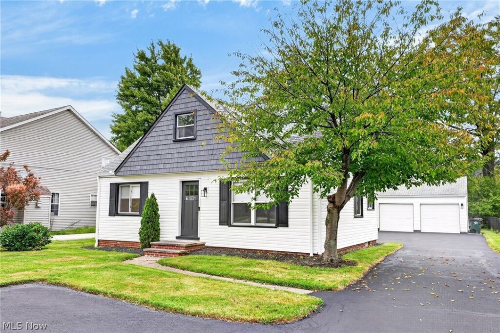1995 Columbia Road, Westlake, OH 44145