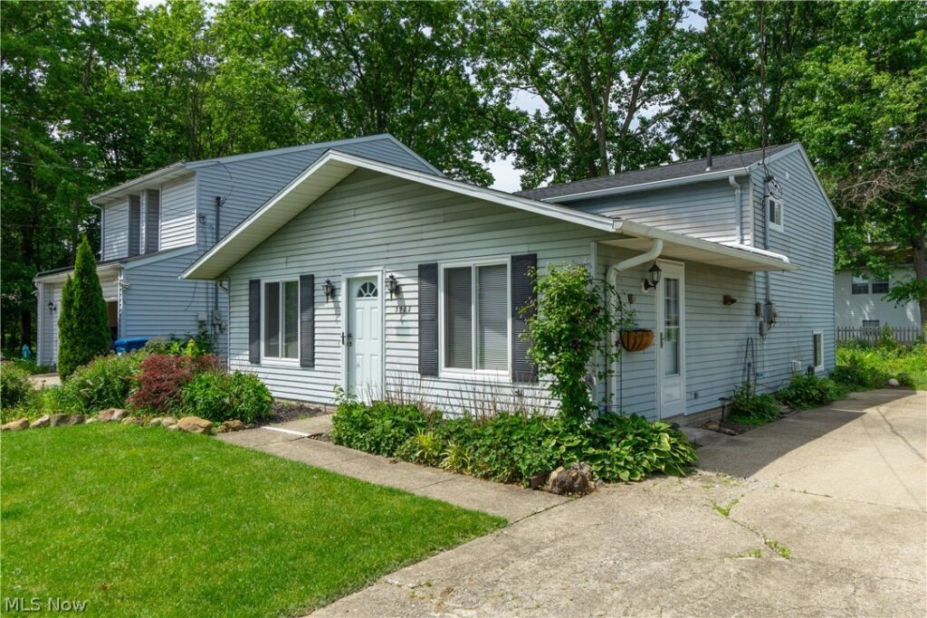 5922 Albert Avenue, North Ridgeville, OH 44039