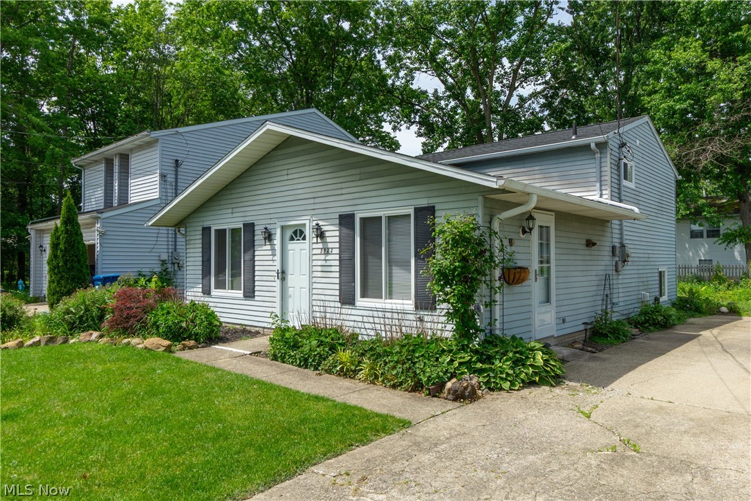 5922 Albert Avenue, North Ridgeville, OH 44039