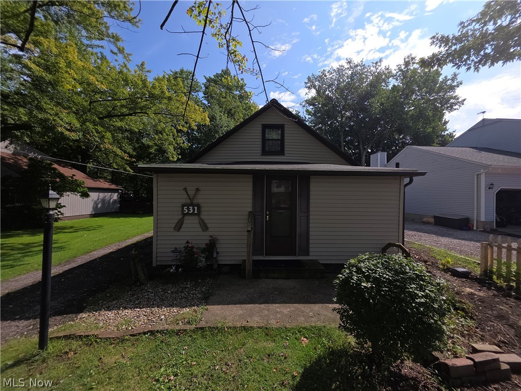 531 Robinwood Avenue, Sheffield Lake, OH 44054