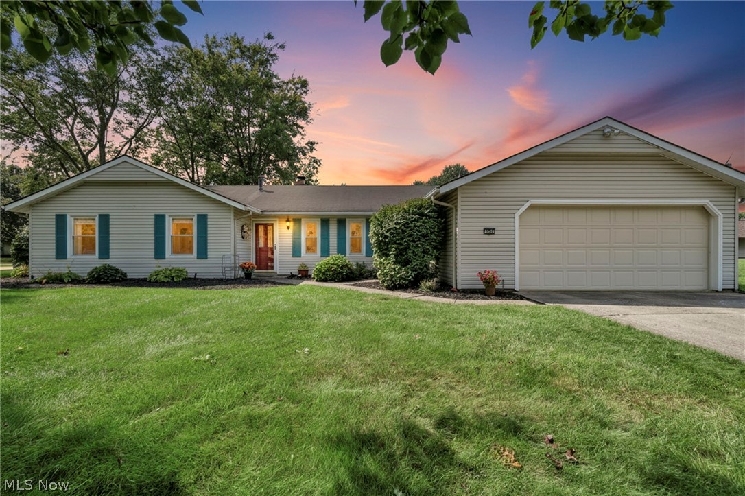 4914 Meadow Moss Lane, North Ridgeville, OH 44039
