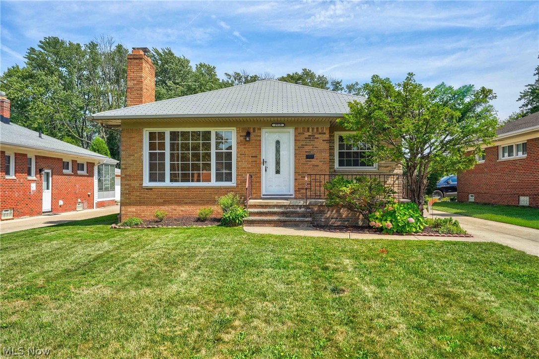 2919 Dale Avenue, Rocky River, OH 44116
