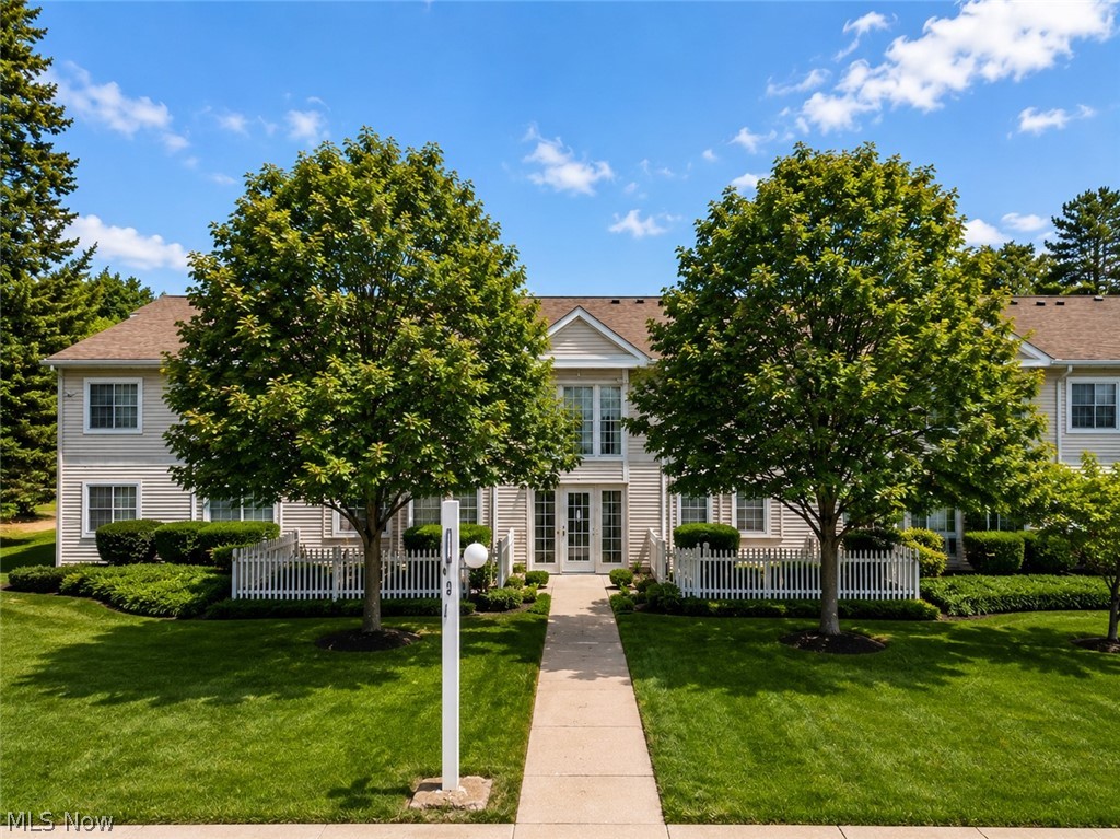 2999 S Bay Drive F-5, Westlake, OH 44145