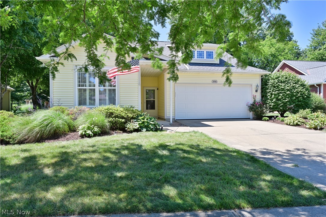 1936 Pembrooke Lane, Avon, OH 44011