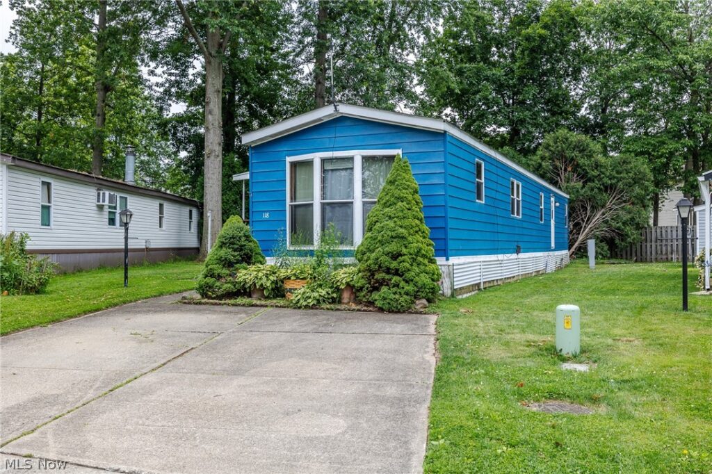 35157 CENTER RIDGE Road, North Ridgeville, OH 44039