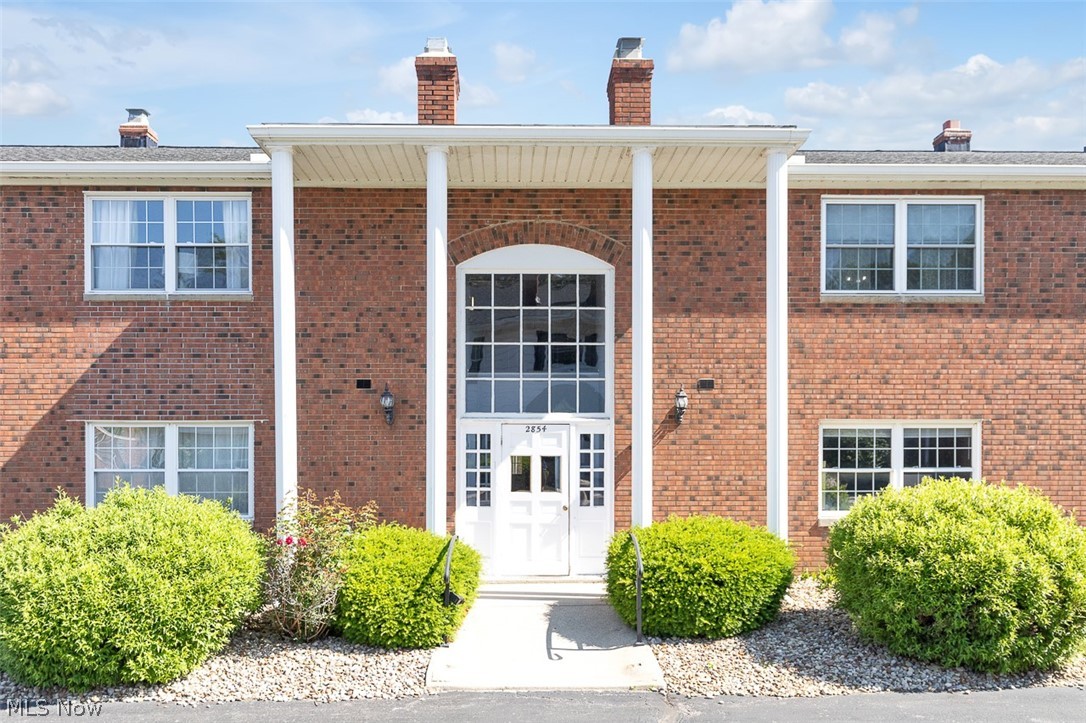 2854 Pease Drive 203S, Rocky River, OH 44116