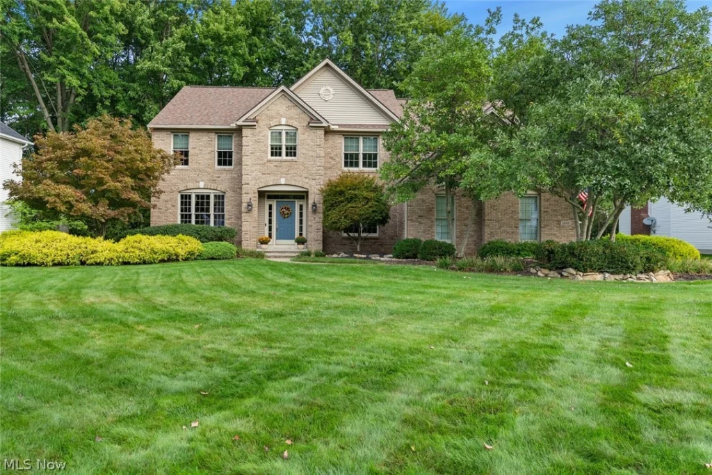 35982 Falcon Crest Avenue, Avon, OH 44011