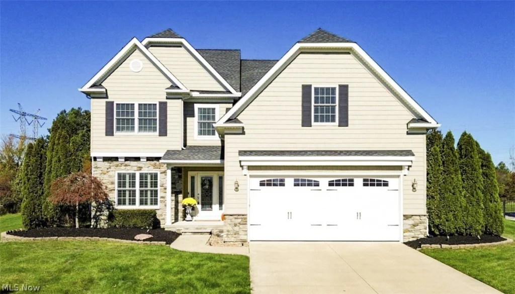 36144 Sophia Lane, North Ridgeville, OH 44039