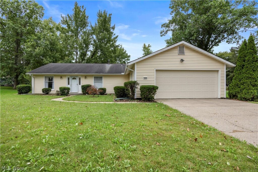 5638 Mills Creek Lane, North Ridgeville, OH 44039
