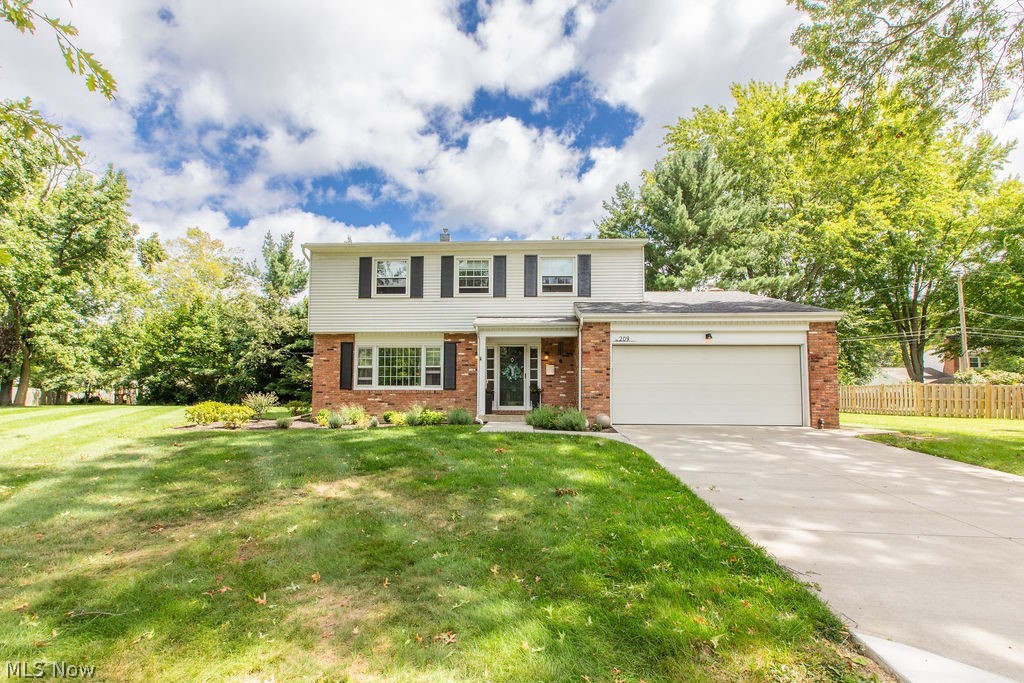 209 James Circle, Avon Lake, OH 44012