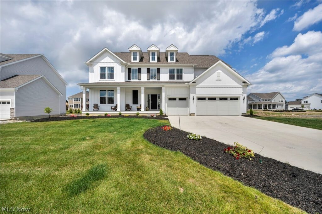 32642 Royal Troon Drive, Avon Lake, OH 44012