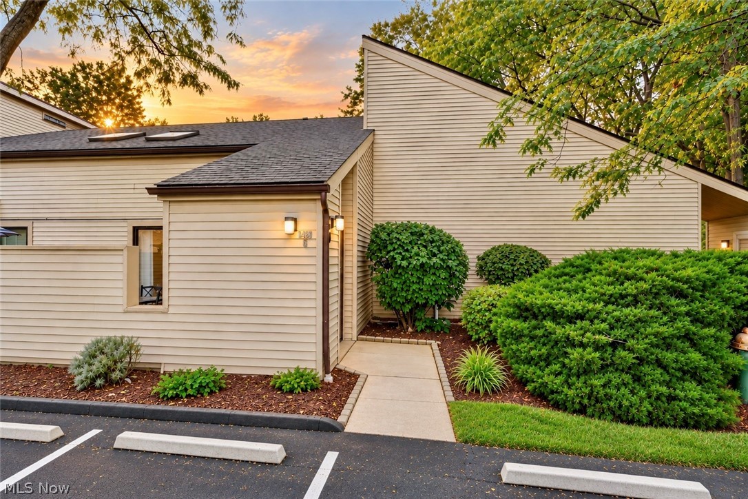 1460 Cedarwood Drive 23G, Westlake, OH 44145