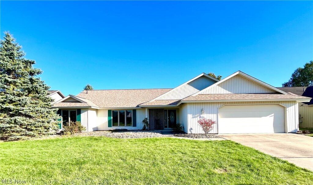33037 Pebblebrook Drive, North Ridgeville, OH 44039